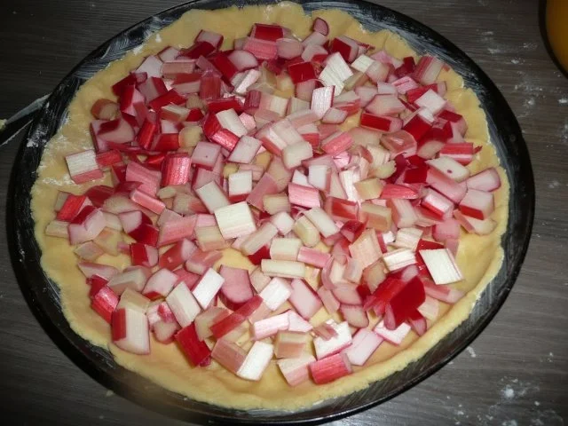 Rezept: Rhabarberkuchen mit Baiser ! Bild Nr. 3 Rhabarberkuchen mit Baiser ! - Rezept - Bild Nr. 3