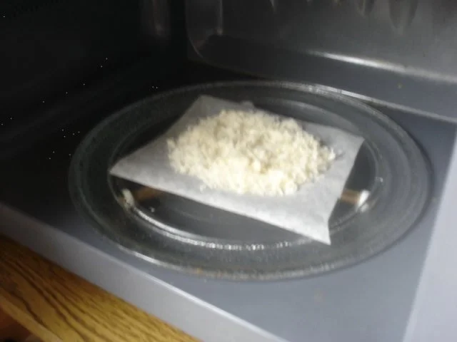 Rezept: Hartkäsehippen Bild Nr. 5 Hartkäsehippen - Rezept - Bild Nr. 5