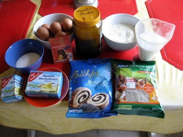 Haselnuss - Mohn - Kuchen mit Streusel - Rezept - Bild Nr. 2