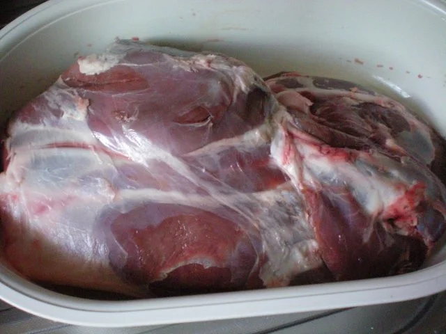 Rezept: Lammkeule mediterran Bild Nr. 2 Lammkeule mediterran - Rezept - Bild Nr. 2