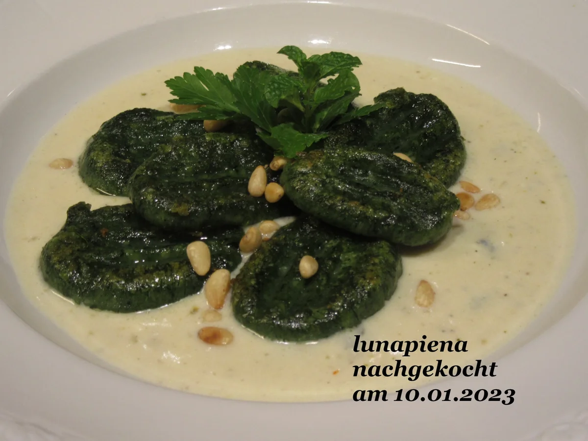Spinat-Gnocchi in Gorgonzola-Soße - Rezept - Bild Nr. 17