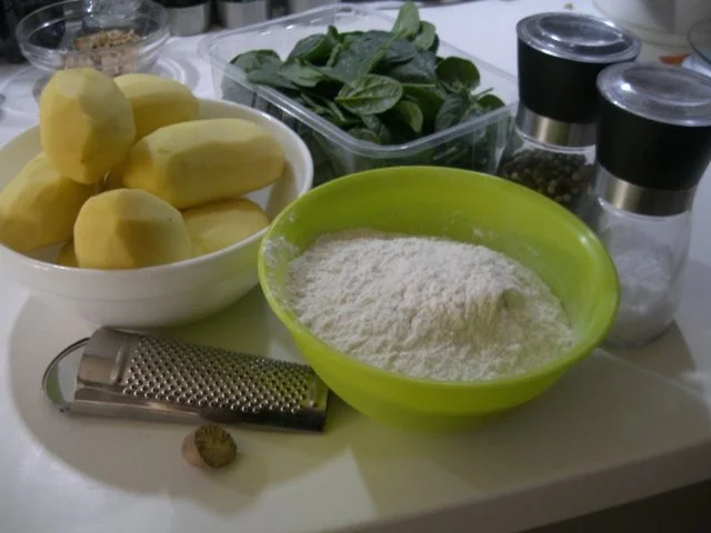 Spinat-Gnocchi in Gorgonzola-Soße - Rezept - Bild Nr. 12