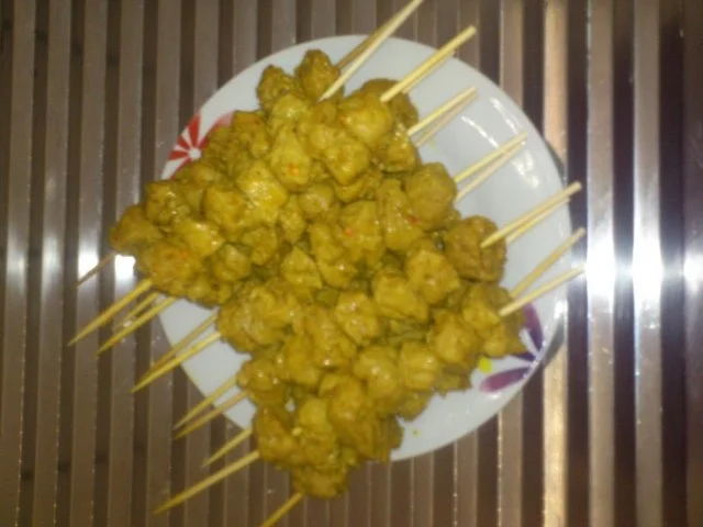 Vegane Satee-Spieße mit Erdnuss-Sauce - Rezept - Bild Nr. 2