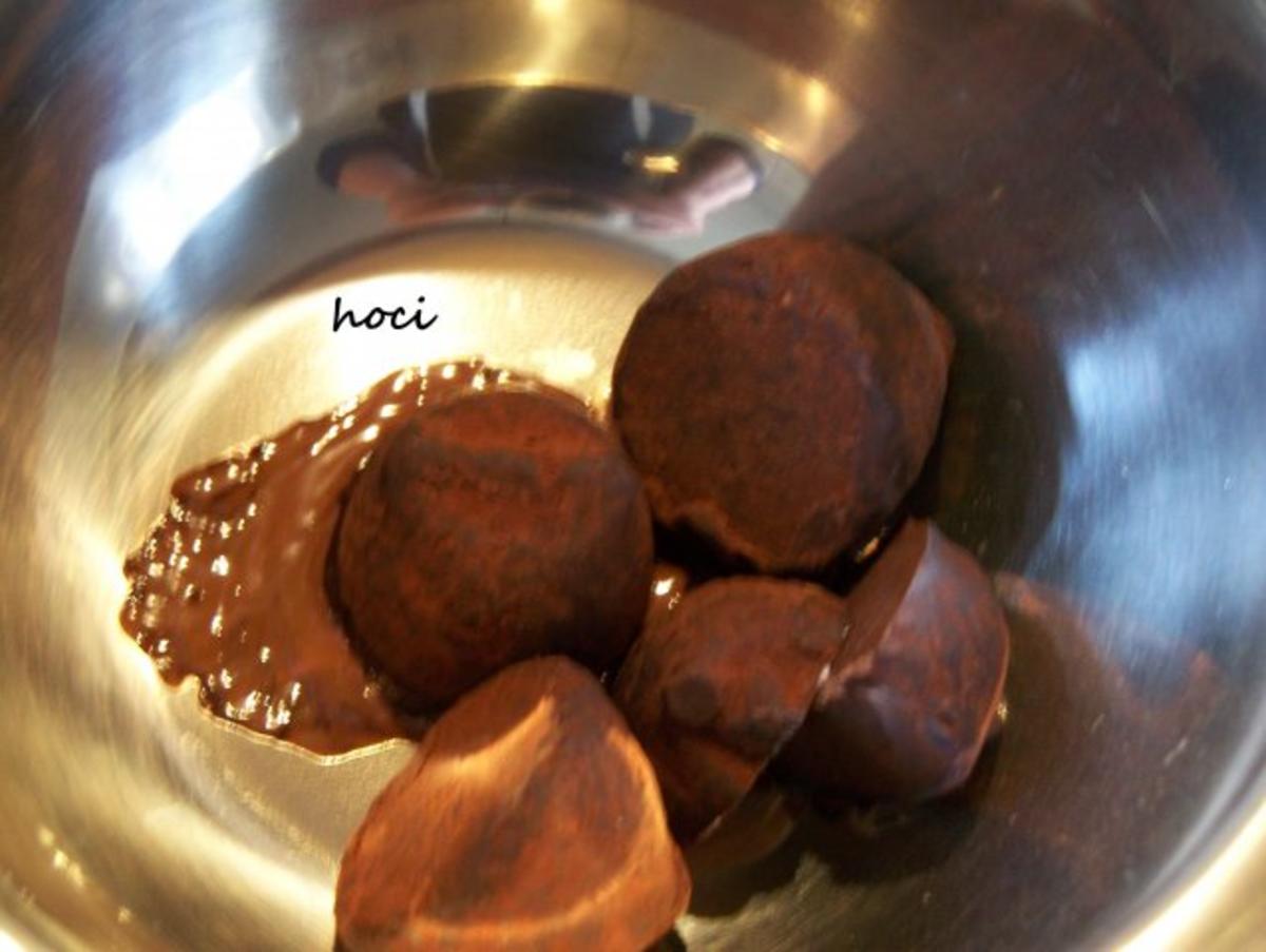 Schokoladentörtchen mit einem Hauch von Trüffel und Aprico - Rezept - Bild Nr. 4