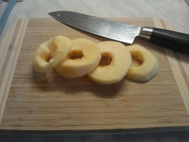 Rezept: Apfelküchle Bild Nr. 5 Apfelküchle - Rezept - Bild Nr. 5