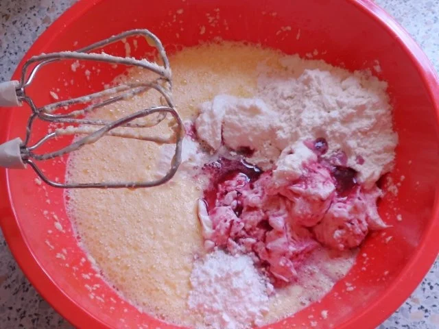 Rezept: Backen: Mango-Käse-Küchlein mit Blood-Orange-Lime-Curd-Füllung Bild Nr. 5 Backen: Mango-Käse-Küchlein mit Blood-Orange-Lime-Curd-Füllung - Rezept - Bild Nr. 5