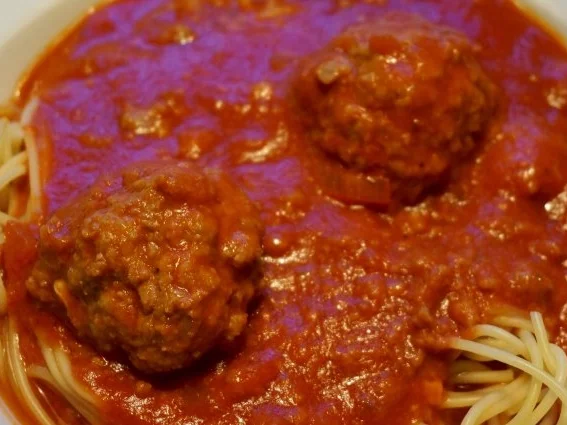 Fleischbällchen in Tomatensauce - Rezept