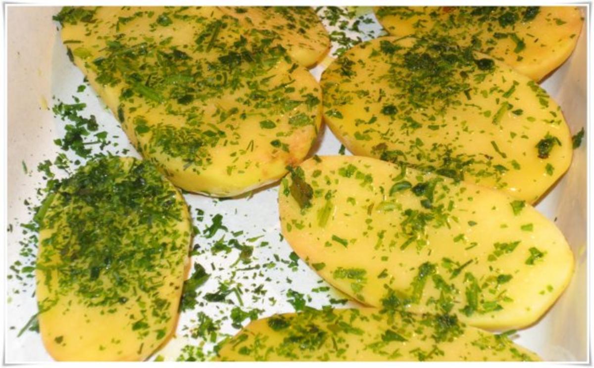 naturgebratene Hähnchenschnitzel an Backkartoffeln mit Knobi-Dip - Rezept - Bild Nr. 6