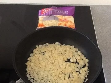 Apfel-Sahnetorte - Rezept - Bild Nr. 4