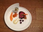 American Tenderloin an Karottenkonfit, Kartoffelschaum & Rotweinjus zu heiß-kaltem Suprise - Rezept