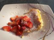 Schmandschnitte mit frischen Erdbeeren für 1 Aufflaufform Blitzkuchen - Rezept