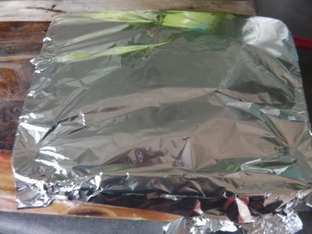 Frühlings-Brathuhn mit Zitronen-Kräuterbutter  "Pulled Chicken" - Rezept - Bild Nr. 7