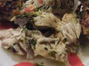 Frühlings-Brathuhn mit Zitronen-Kräuterbutter  "Pulled Chicken" - Rezept