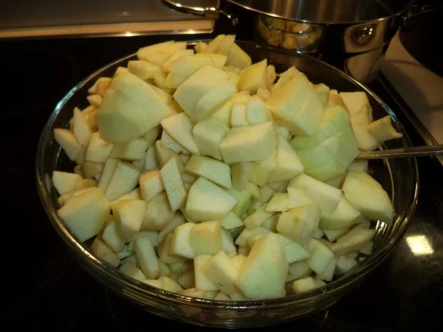 Eierlikör-Apfelkuchen mit knuspriger Krokanthaube - Rezept - Bild Nr. 2