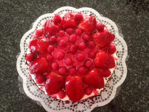 Drei Tage Torte mit Himbeeren - einfach - 286 kcal/100g