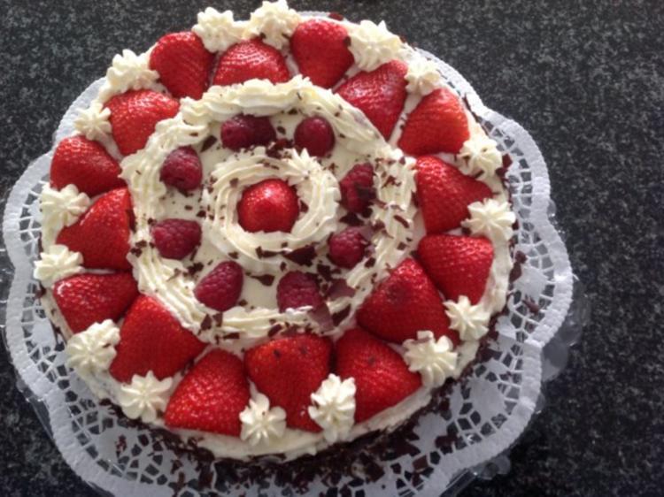 Drei Tage Torte mit Himbeeren - einfach - 286 kcal/100g