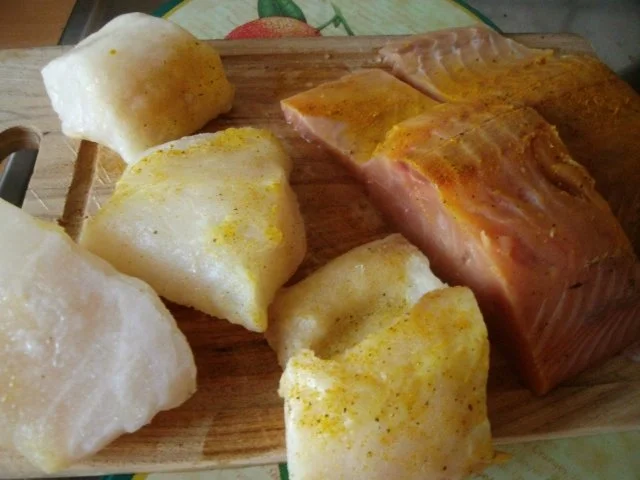 Steinbeißerfilet in Weisswein-Sauce mit Butterbroccoli und Bandnudeln - Rezept - Bild Nr. 5