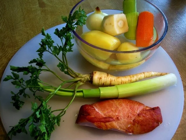 Kartoffelsuppe mit Kasseler und Lauch - Rezept - Bild Nr. 2