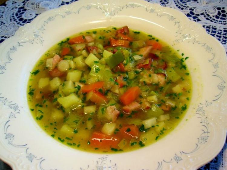 Kartoffelsuppe mit Kasseler und Lauch - Rezept - kochbar.de