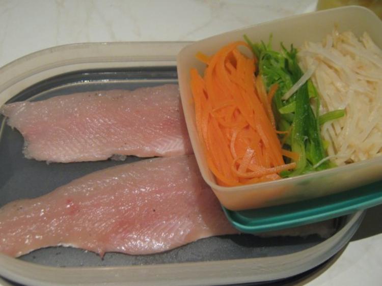 Zweierlei von der Forelle Forellentatar und gedämpfte Forelle auf ...