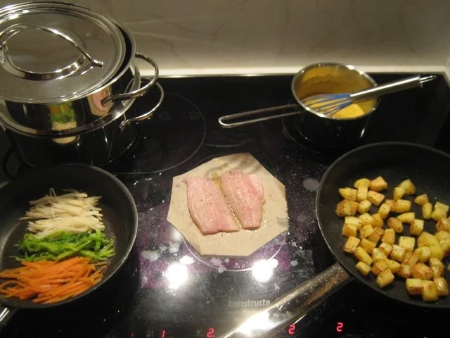 Zweierlei von der Forelle - Forellentatar und gedämpfte Forelle auf Knoblauch-Ingwer-Sauce - Rezept - Bild Nr. 5