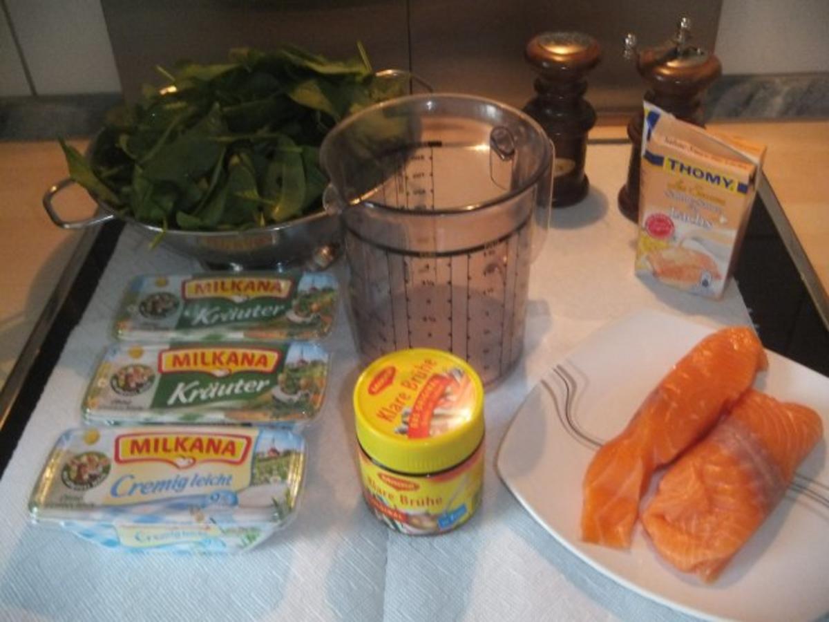 Käsesuppe mit Lachs und Blattspinat - Rezept - Bild Nr. 2