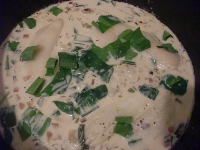 Scholle in Bärlauch - Sahne - Soße - Rezept