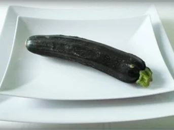 Party  Zucchiniröllchen mit Frischkäse gefüllt - Rezept - Bild Nr. 4