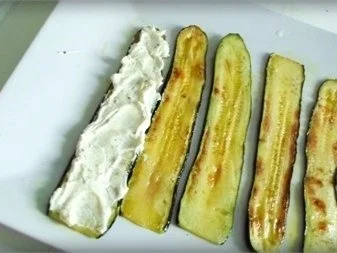 Party  Zucchiniröllchen mit Frischkäse gefüllt - Rezept - Bild Nr. 11