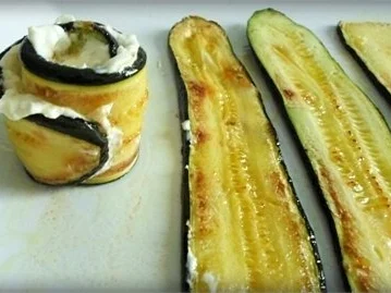 Party  Zucchiniröllchen mit Frischkäse gefüllt - Rezept - Bild Nr. 12