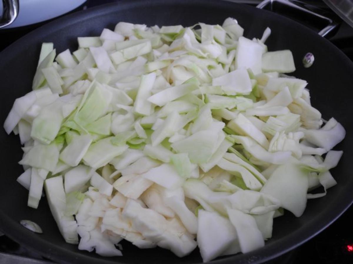 Vegan : Geschmortes Kraut mit Kartoffelwürfel - Rezept - Bild Nr. 7
