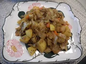 Vegan : Geschmortes Kraut mit Kartoffelwürfel - Rezept