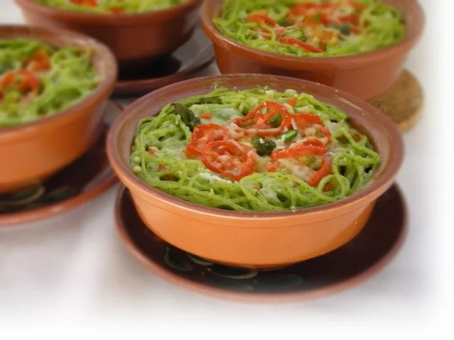 Rezept: Überbackene Spaghetti-Nester mit Spargel, Bärlauch, Hühnerfleisch.. Bild Nr. 15 Überbackene Spaghetti-Nester mit Spargel, Bärlauch, Hühnerfleisch.. - Rezept - Bild Nr. 15