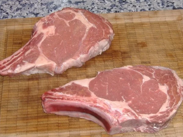 Dry Aged Ochsenkotelett mit Backkartoffel - Rezept - Bild Nr. 2