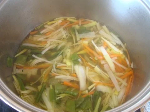 Frühlingssuppe mit Einlage - Rezept - Bild Nr. 11