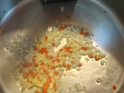 pilkantes Kokossüppchen mit Huhn und Sesamtofu - Rezept - Bild Nr. 5