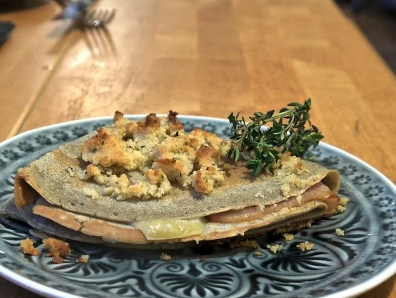Buchweizencrepes "Cordon Bleu" mit Thymian-Bröseln - Rezept - Bild Nr. 15