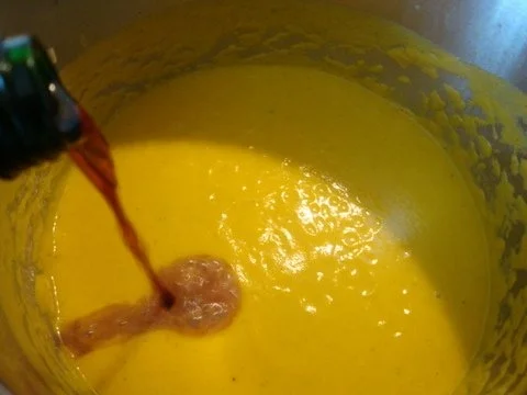 Rezept: feines Möhrensüppchen mit Ricotta Bild Nr. 12 feines Möhrensüppchen mit Ricotta - Rezept - Bild Nr. 12