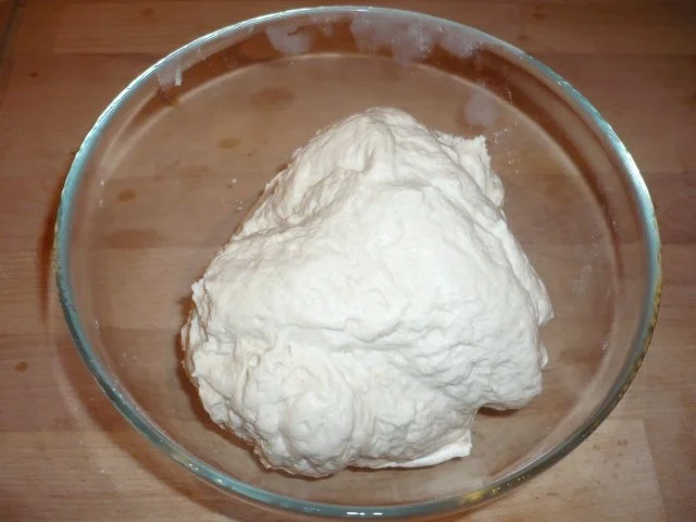 Paprikapizza aus Quark-Öl-Teig mit Minzpesto - Rezept - Bild Nr. 4