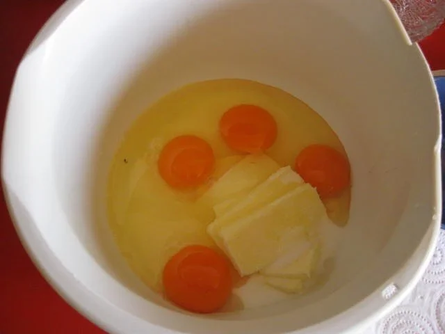 Schokoladen - Gugelhupf mit Buttermilch - Rezept - Bild Nr. 4
