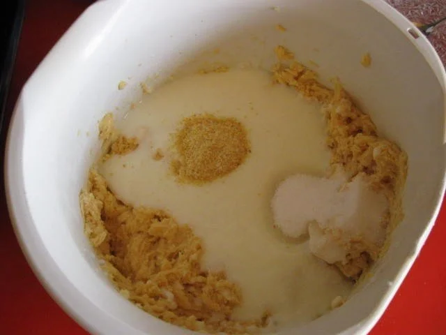 Schokoladen - Gugelhupf mit Buttermilch - Rezept - Bild Nr. 8