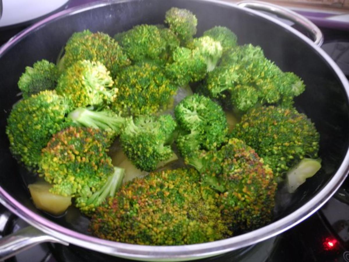 Vegan : Kartoffel - Broccoli - Stampf mit gebratenen Grünkern - Nuss - Bratlingstreifen - Rezept - Bild Nr. 8