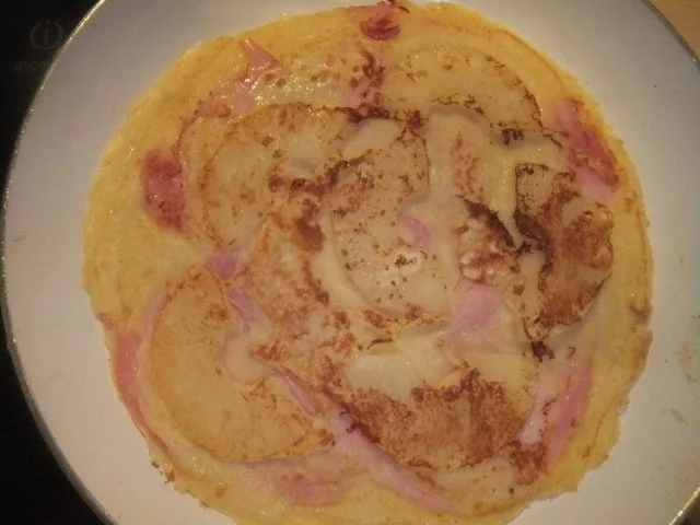 Pfannkuchen Hawaii mit Kochschinken und Käse überbacken - Rezept - Bild Nr. 4