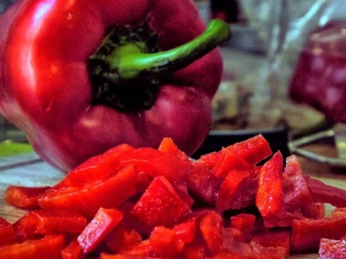 Pepper-Chicken mit Kartoffel-Bärlauch-Püree - Rezept - Bild Nr. 3