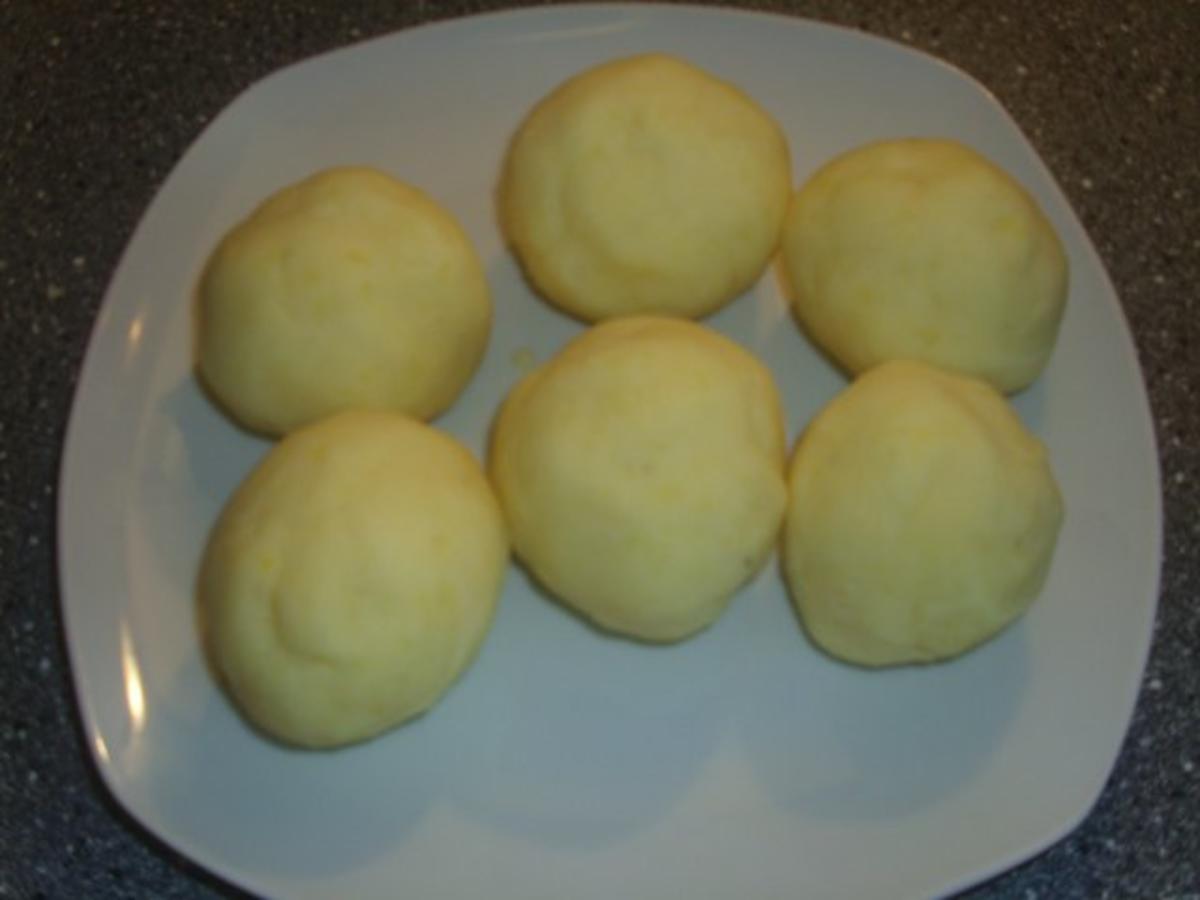 Kartoffelklöse mit Mozzarella gefüllt - Rezept - Bild Nr. 4