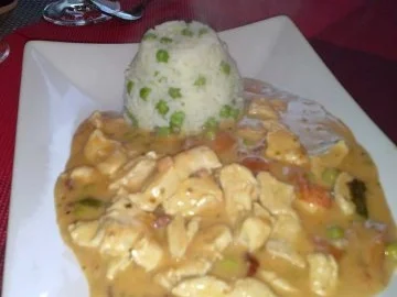 Rezept: Sahniges Hähnchenragout Sahniges Hähnchenragout - Rezept