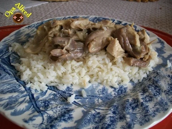 Rezept: Geflügel:Opa`s Hühnerfrikassee Geflügel:Opa`s Hühnerfrikassee - Rezept