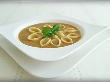 Rezept: Cremige Champignonsuppe mit Conchiglie Bild Nr. 2 Cremige Champignonsuppe mit Conchiglie - Rezept - Bild Nr. 2