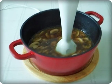 Rezept: Cremige Champignonsuppe mit Conchiglie Bild Nr. 7 Cremige Champignonsuppe mit Conchiglie - Rezept - Bild Nr. 7