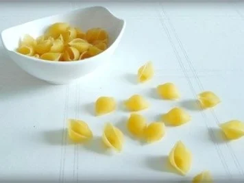 Rezept: Cremige Champignonsuppe mit Conchiglie Bild Nr. 9 Cremige Champignonsuppe mit Conchiglie - Rezept - Bild Nr. 9